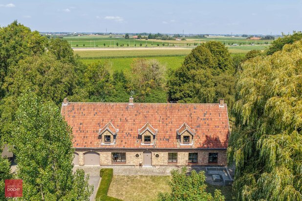 Volledig vernieuwde villa nabij Jan Yperman ziekenhuis