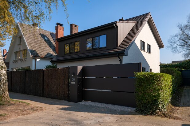 Exclusieve villa met hoogwaardige materialen en unieke buitenruimte