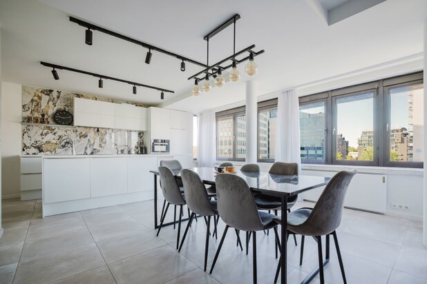 Spacieux appartement avec 3 chambres et terrasse à Gand