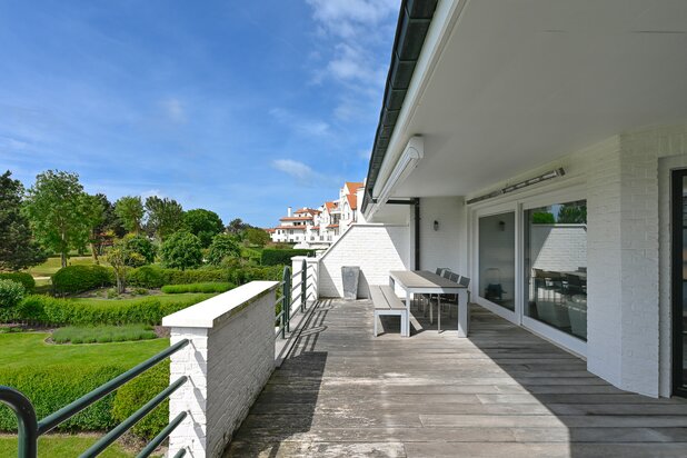 Tennis Gardens: 3 slaapkamer appartement met prachtige zichten