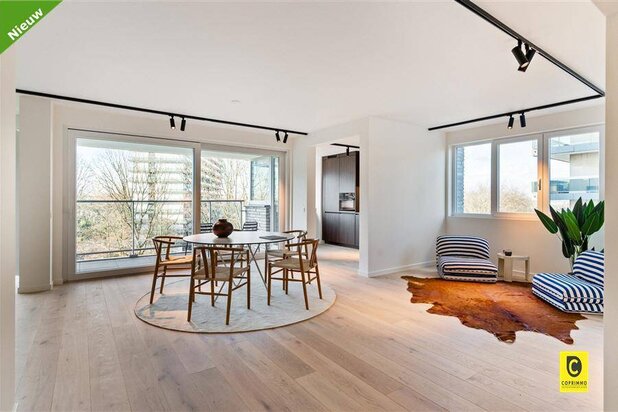 Luxueus gerenoveerd hoek-app