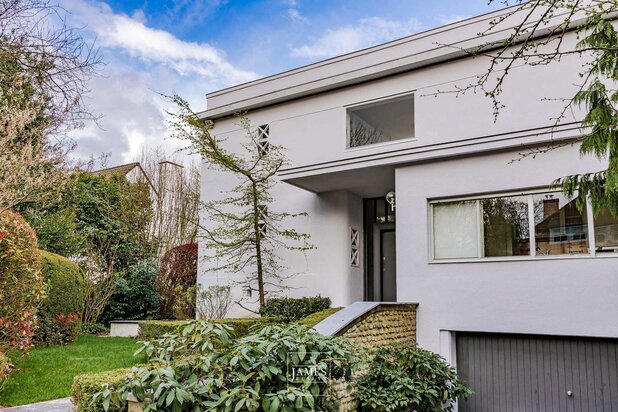 Door architect ontworpen villa in de wijk Prins van Oranje