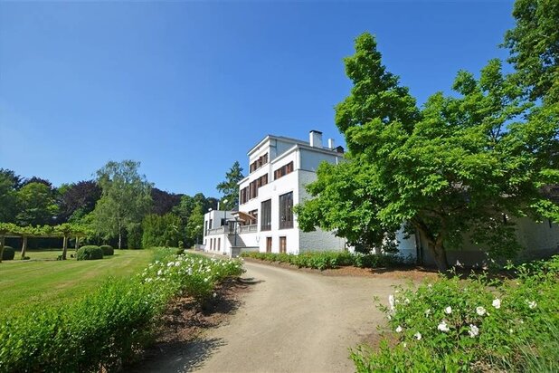 Uniek kasteeldomein op ±7ha nabij het centrum van Hasselt