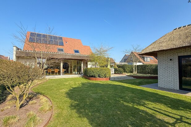 Villa contemporaine récente, située au calme à Ramskapelle