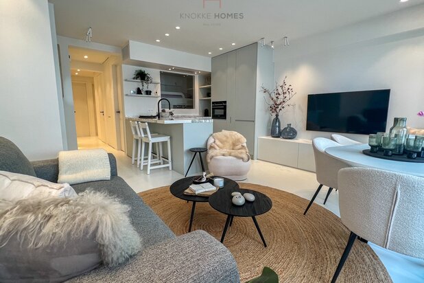 Subliem gerenoveerd 3-kamerappartement in een zijstraat van de Zeedijk-het-Zoute