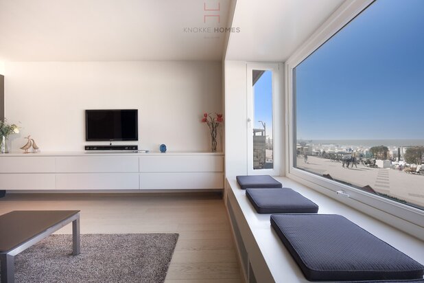 Aangenaam appartement met frontaal zeezicht nabij het Driehoeksplein