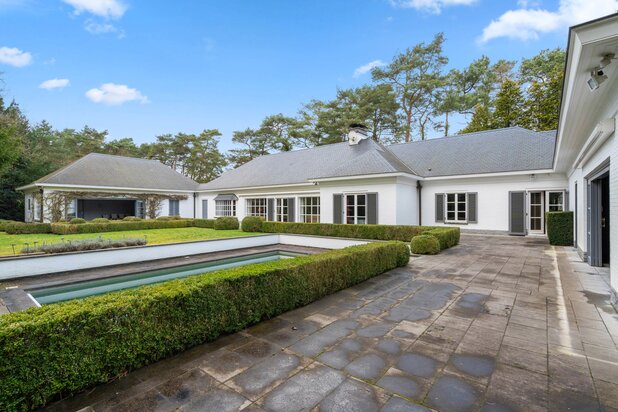 Exclusieve villa op  perceel van 4051 m² te KEERBERGEN