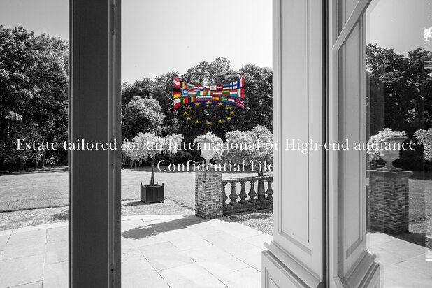 ***** Non comparable Prestigious & Elegant Manor ***** Estate tailored for an International or High end audiance