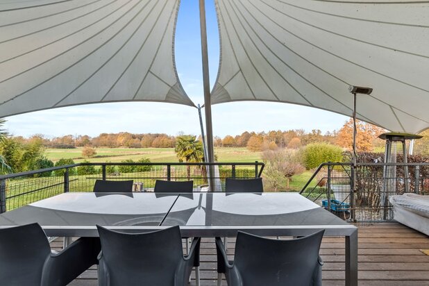 Uitzonderlijke villa op ca 38a met zwembad en zicht op natuur te Rijmenam/Boortmeerbeek