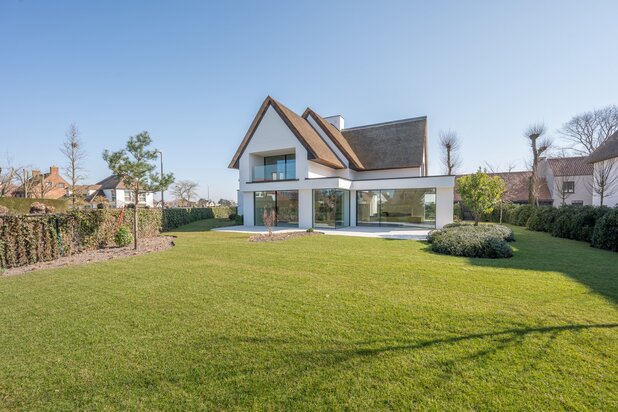 Exclusive villa neuve avec vue dégagée et parfaite orientation