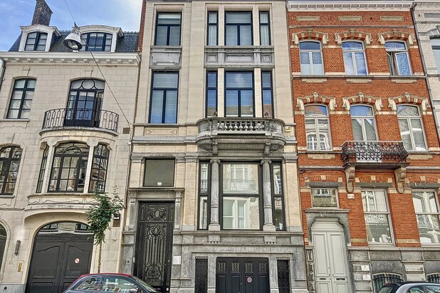 Herenhuis met tuin en garage