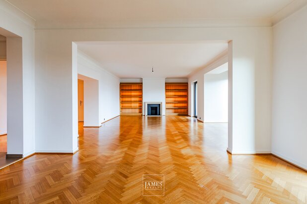 Un appartement face à l'Abbaye de la Cambre