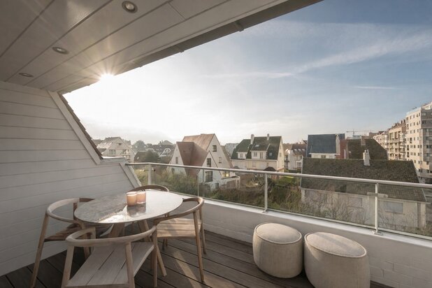 Penthouse te koop zeezicht grote terrassen Duinbergen