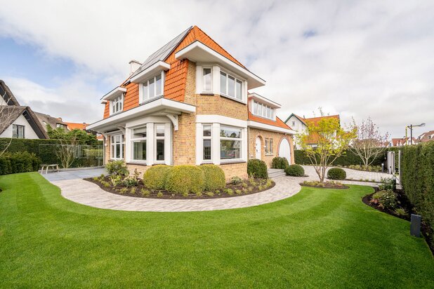 EXCLUSIEF TE KOOP: Alleenstaande villa - centrale ligging - Zoute