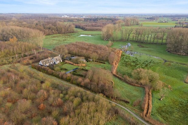 Prachtige thuis in totale discretie, tussen veld en bos...