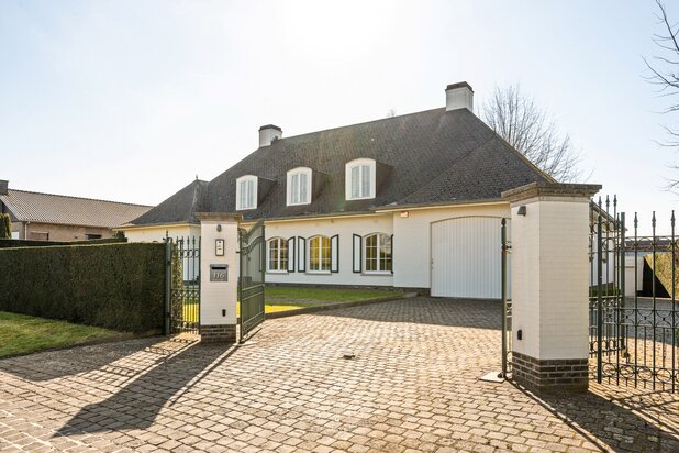 Charmante villa in het groene Asper