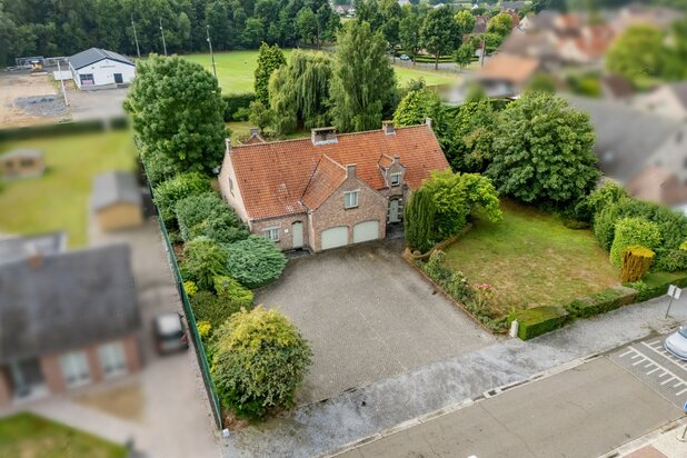 Ruime gezinswoning met extra multifunctionele ruimtes te Alken