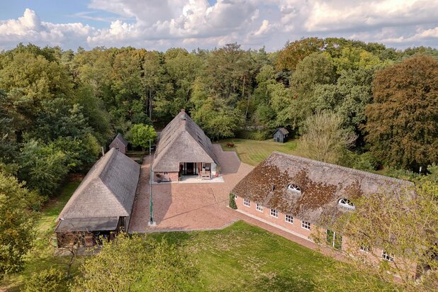 Historical building for sale at HELVOIRT with reference 19211413724