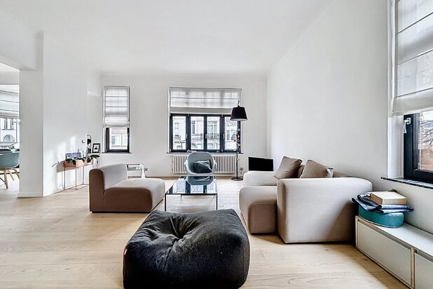 Uccle- Av de la Floride -Penthouse 3 rooms with Rooftop