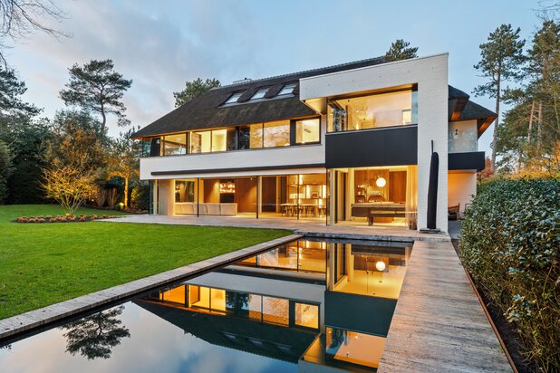 Villa with six bedrooms and pool near the Zoute golf club