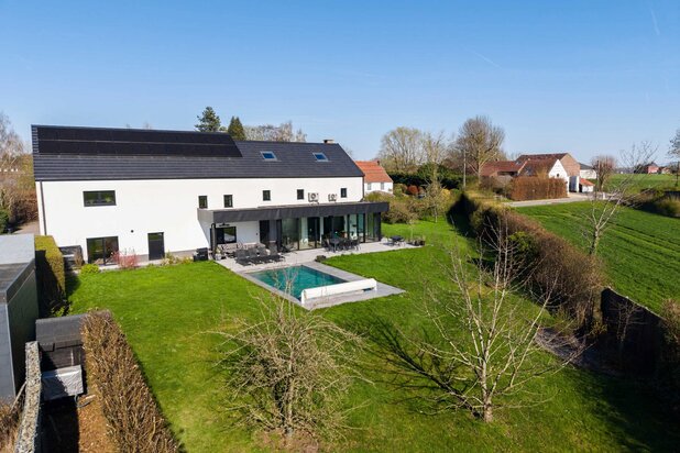 GRAND'RUE 86 (EXT) - CEROUX MOUSTY*