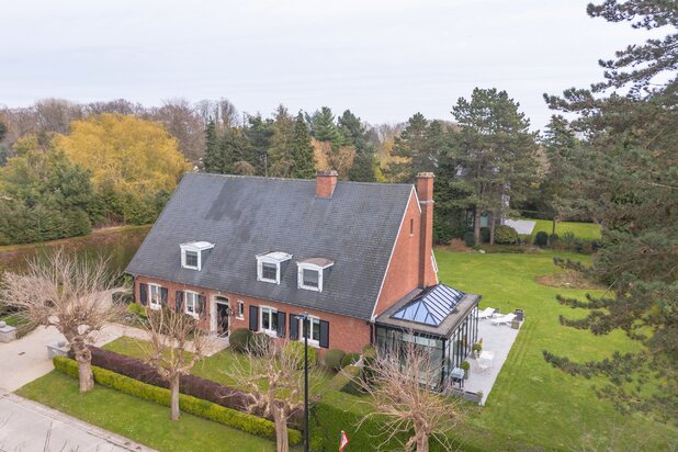 Karaktervolle villa in het domein van Bouchout te Wemmel
