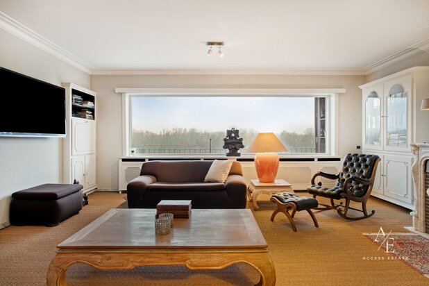 AALST - Groot appartement/ruime terrassen/garageboxen!