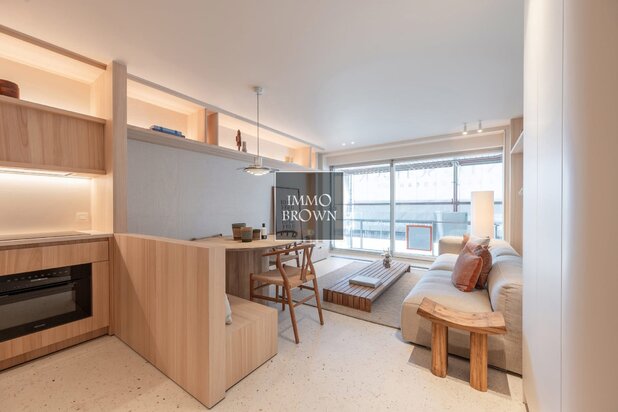 Appartement rénové à vendre Zoute digue vue mer frontale