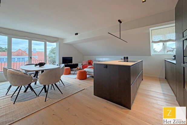 Gerenoveerd appartement in hartje Zoute