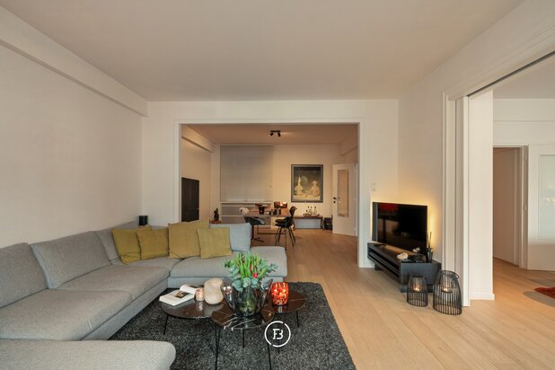 Appartement spacieux et rénové à proximité de Gent-Sint-Pieters