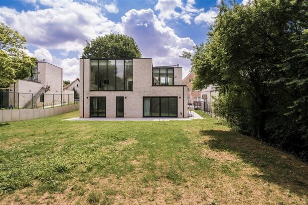 UNIEKE NIEUWBOUWVILLA OP EEN TOPLOCAITE