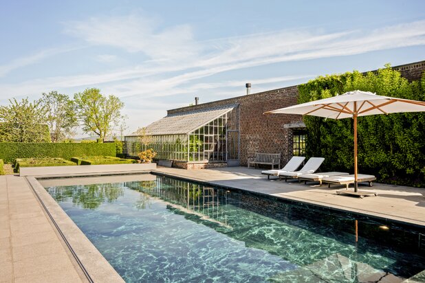 Beautiful exclusive square farmhouse
