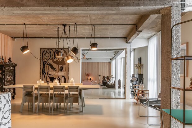 XXL brutalistische loft met twee terrassen