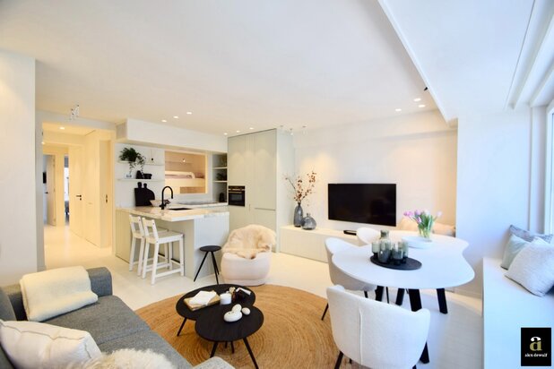 Appartement entièrement rénové dans une rue latérale du Zeedijk et à quelques pas de la Place m'as-tu vu.