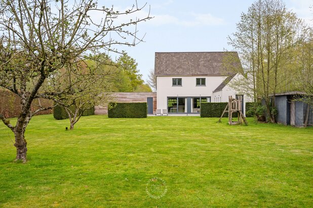 Charmante villa met riante tuin