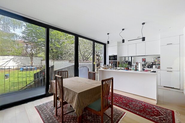 Montgomery - Gelijkvloers 3 slpk, tuin + parking