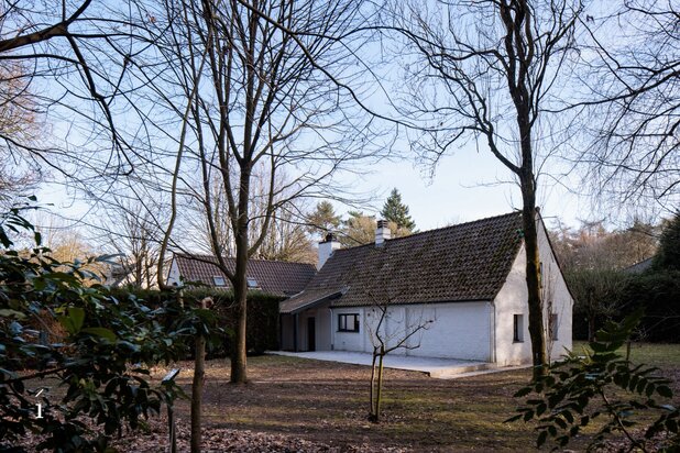 Te restaureren woning in het beschermd domein Edgard Gevaert