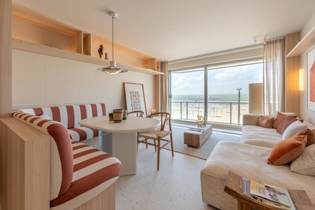 Appartement rénové avec vue sur mer