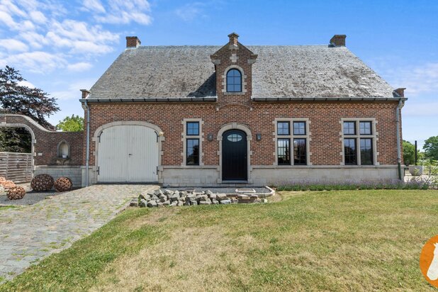 PUTTE - Instapklare woning en polyvalent bijgebouw op 60are