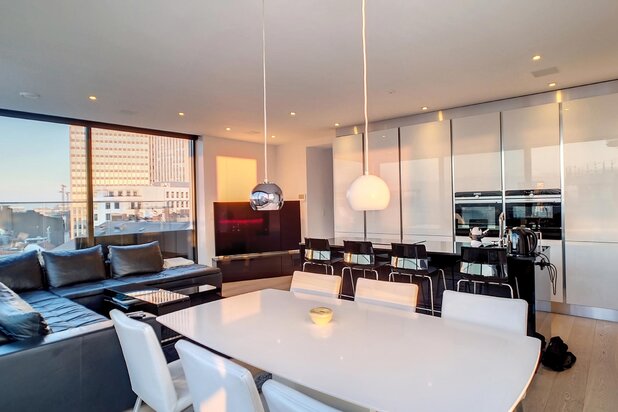 Boulevard de Waterloo: Schitterend gemeubileerd Penthouse