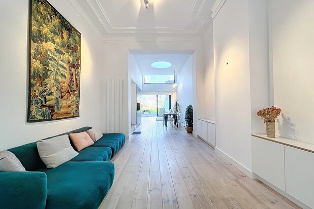 Lesbroussart - Flagey : Smaakvol gerenoveerd huis met een mooie tuin