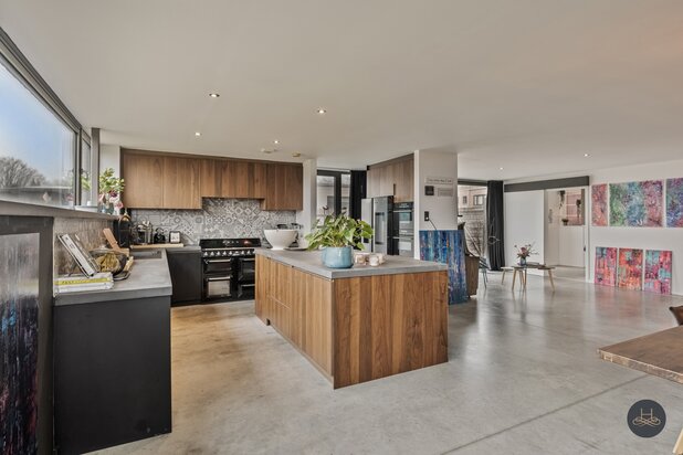 Exclusieve BEN-woning met handelsruimte en zorgunit