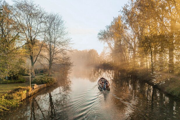 Unieke eigendom aan de oevers van de Leie met zwembad en boathouse