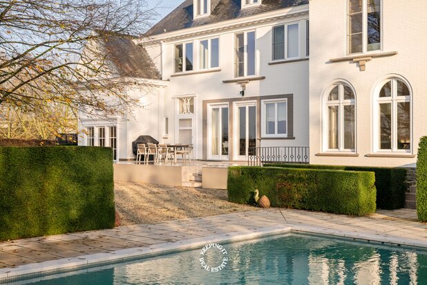 Laura Calleeuw Signature Project