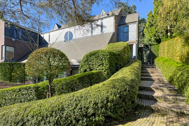 PROPRIETE D'EXCEPTION SIGNEE OLIVIER STREBELLE