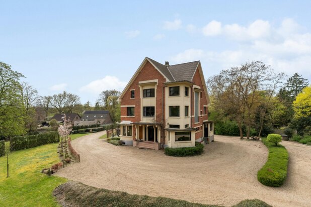 Villa Zwart Goud: iconisch leven in historische grandeur