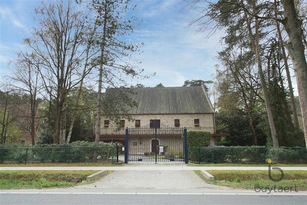 Energiezuinige en verzorgde bel-étage VILLA met veel potentieel!