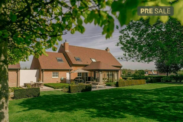 Villa op uitzonderlijke, groene locatie te Aalbeke/Kortrijk