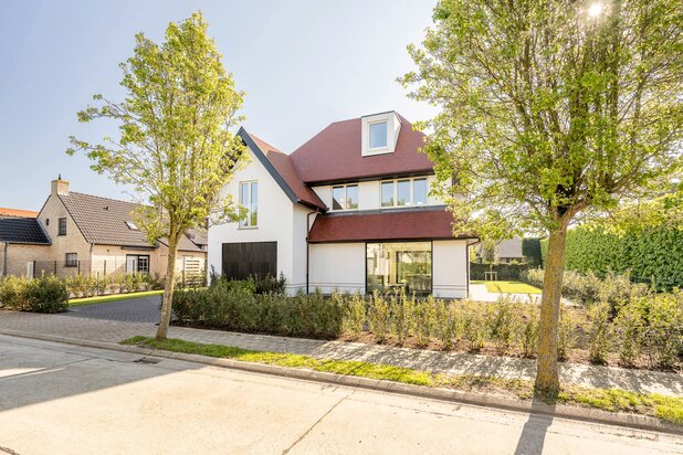  Nieuwbouwvilla gelegen in een rustige buurt