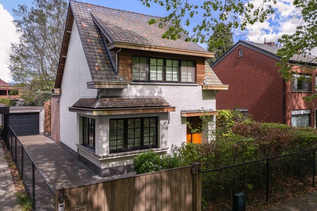Stijlvolle woning in groene toplocatie nabij het centrum
